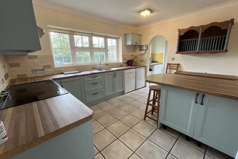 2 bedroom detached bungalow for sale, Mill Piece, Ipswich IP10