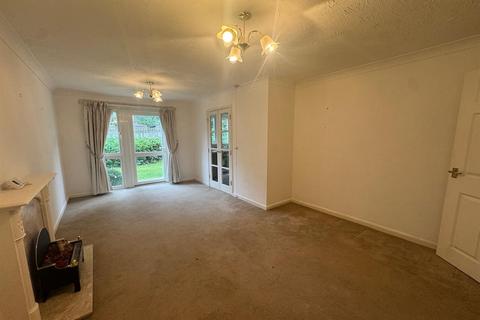 1 bedroom flat for sale, 9 Warham Road, South Croydon CR2