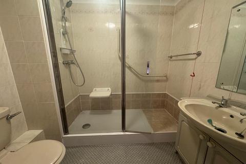 1 bedroom flat for sale, 9 Warham Road, South Croydon CR2