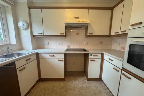 1 bedroom flat for sale, 9 Warham Road, South Croydon CR2