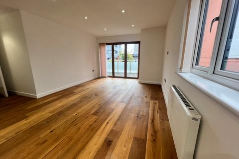 2 bedroom penthouse to rent, Commercial Road, Hampshire SO15