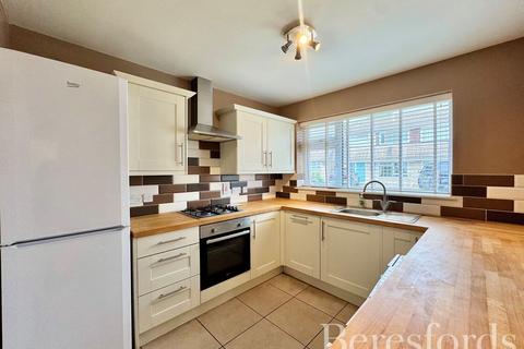 undefined, Thorncroft, Hornchurch, RM11