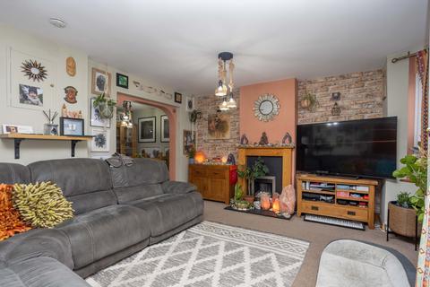 2 bedroom terraced house for sale, Heathfield Avenue, Dover, Kent, CT16