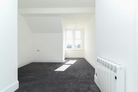 Flat 3, 27 Cornwall Gardens, Cliftonville, Margate, CT9 2JQ