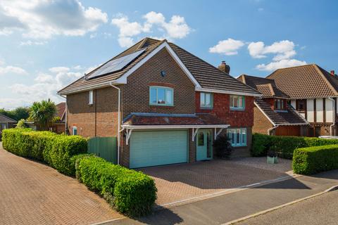 5 bedroom detached house for sale, Webster Way, Hawkinge, CT18