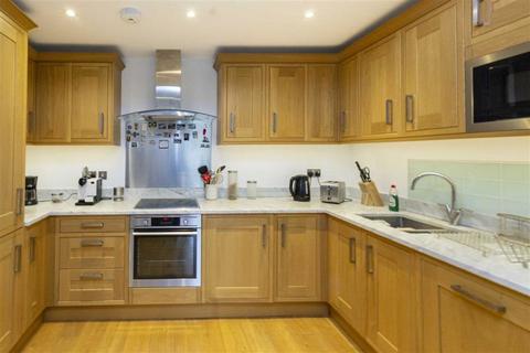 1 bedroom flat to rent, Langdon Park, Teddington TW11
