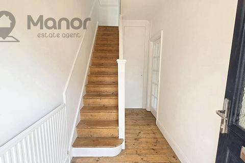 3 bedroom terraced house for sale, Sheringham Avenue, Manor Park, E12 6HH