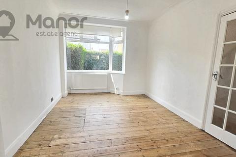 3 bedroom terraced house for sale, Sheringham Avenue, Manor Park, E12 6HH