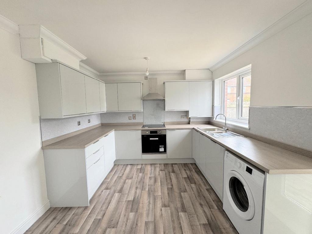 Dining kitchen