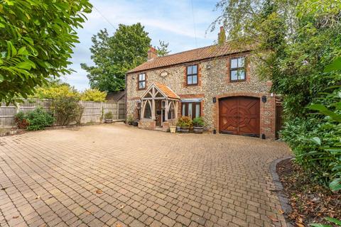 undefined, Sandy Lane, Fakenham