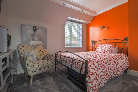 4 Highfield Crescent, Cheadle, Stoke-on-trent, ST10 1JP