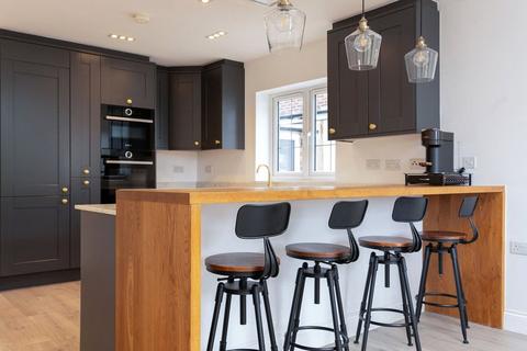 undefined, Golf Close, Hertfordshire WD23