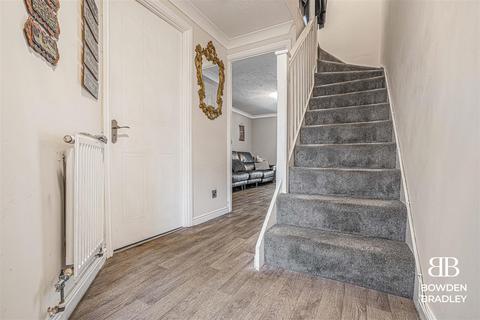 20 Tulip Gardens, Ilford, IG1 2JX