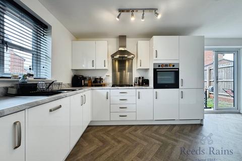3 bedroom detached house for sale, Orpington Place, Preston PR5