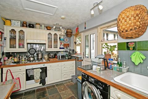 9 Laity Road, Troon, Camborne, TR14 9EL