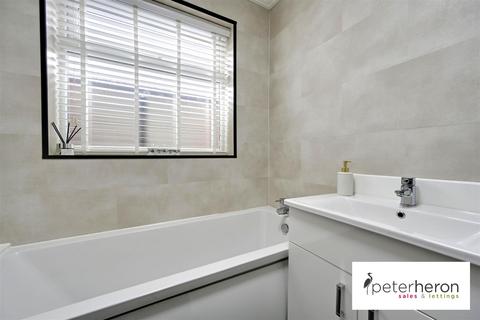 13 Robert Street, New Silksworth, Sunderland, SR3 2DT