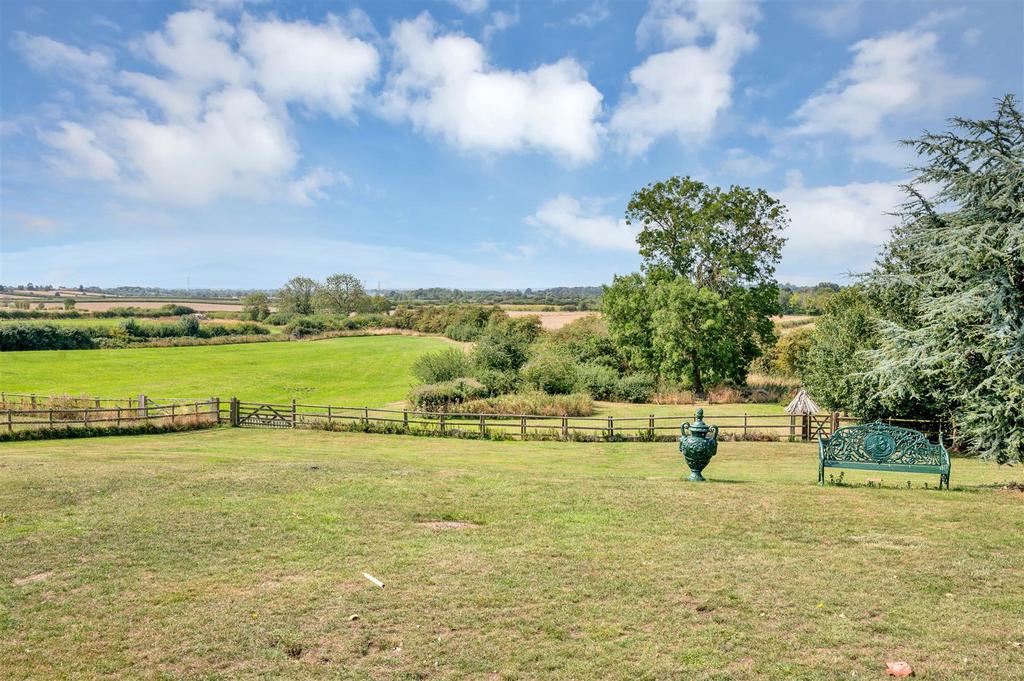 The Covert, Elton WEB PH-21.jpg