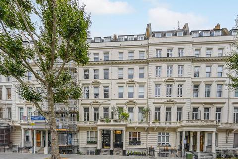 Queens Gate, Knightsbridge, London, SW7