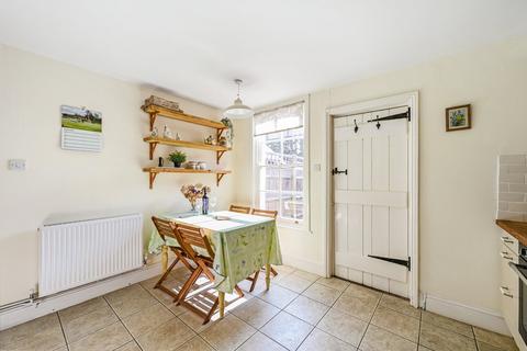 14 Queens Road, Lyndhurst, SO43 7BR