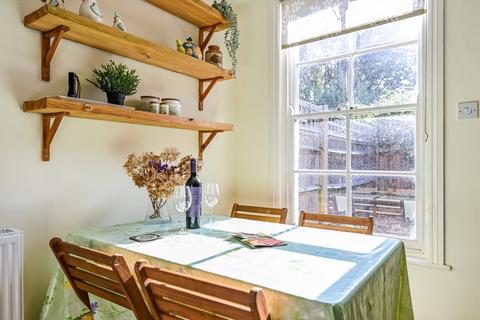 14 Queens Road, Lyndhurst, SO43 7BR