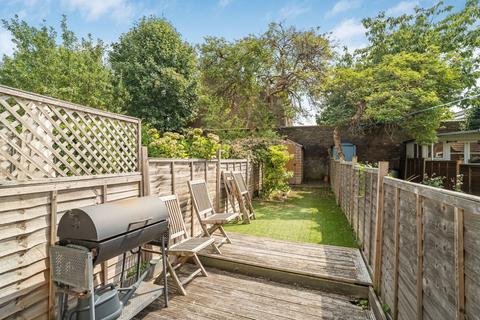 65a Vanderbilt Road, London, SW18 3BG