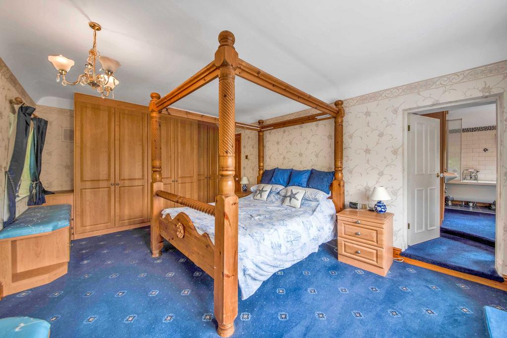 Main Bedroom