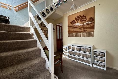 2 bedroom bungalow for sale, St. Marks Terrace, Low Moor, Bradford, BD12