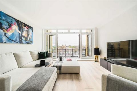 2 bedroom flat for sale, Star Place, London E1W