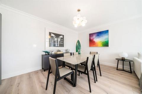 2 bedroom flat for sale, Star Place, London E1W