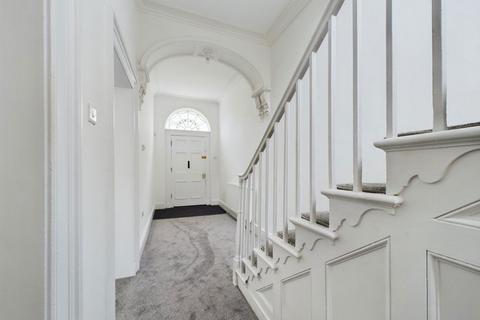 4 bedroom detached house to rent, New Lodge, Swinley