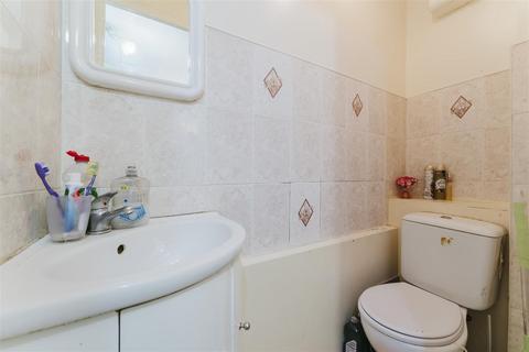 undefined, Tivoli Road, Hounslow TW4