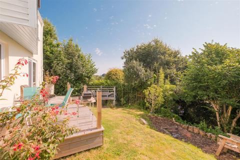 Fulinchia Downs Lane, West Looe, Looe, PL13 2HX