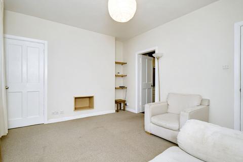 32/1 Bernard Terrace, Edinburgh, EH8 9NX