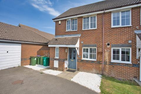 2 bedroom end of terrace house for sale, Mitchell Avenue, Hawkinge, Folkestone, Kent, CT18