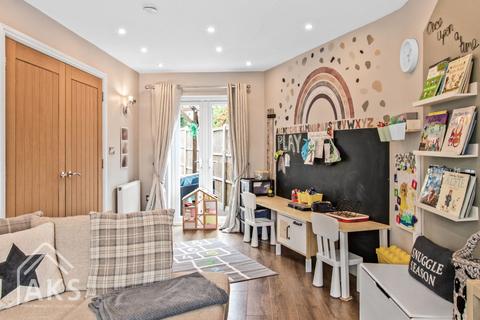 4 Field Rise, Littleover, Derby, DE23 1DE