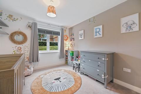2 bedroom apartment for sale, Ceres Crescent, Epsom, KT17