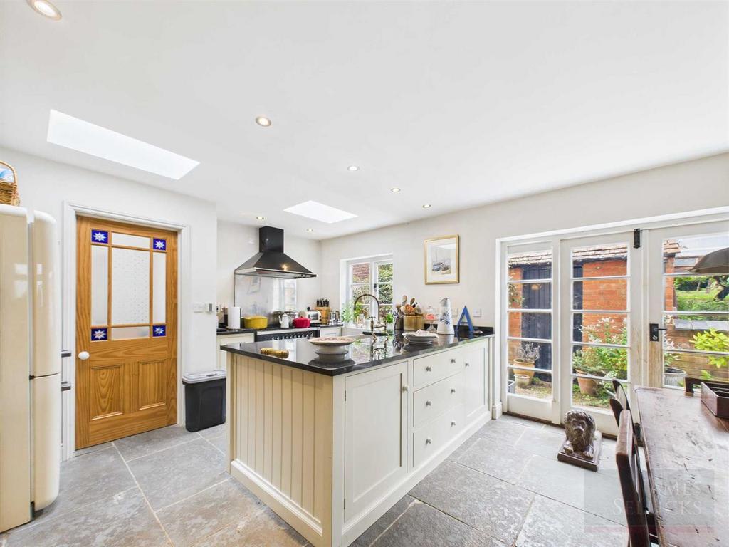 Open Plan Dining Kitchen