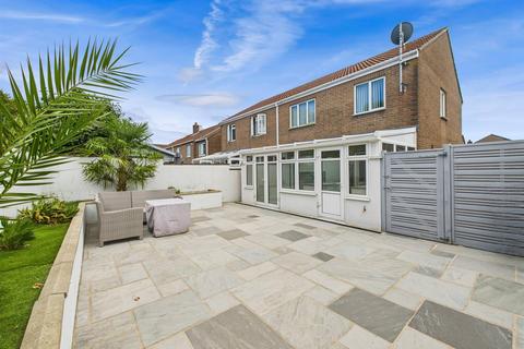 NEWLY RENOVATED 3 BED SEMI-DETACHED HOUSE