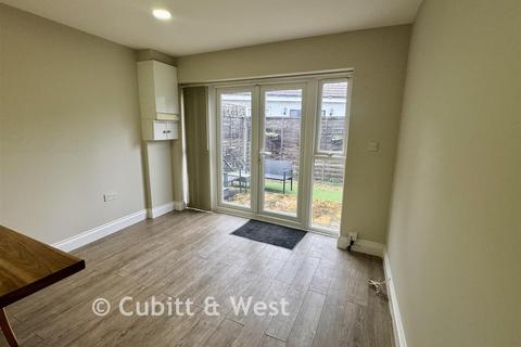 2 bedroom ground floor maisonette for sale, 1 Yattendon Road, Horley RH6