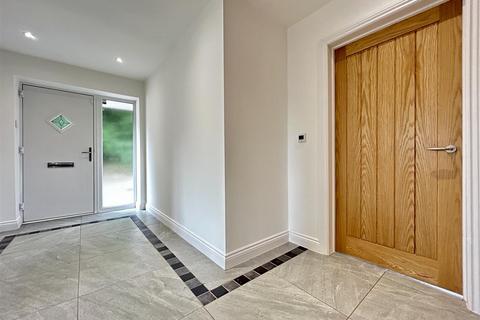 undefined, rumbow lane, Romsley