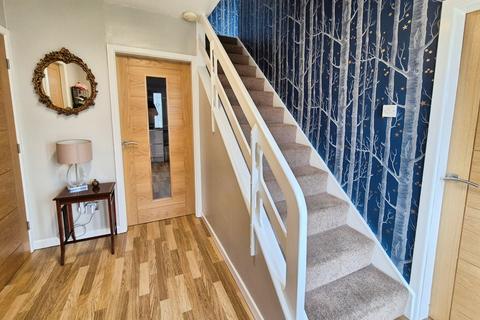 4 bedroom detached house for sale, Kirkdale Drive, Oldham, OL2