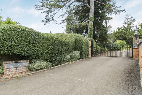 2, The Dell Bishopsgate Road, Englefield Green, Egham, TW20 0XP