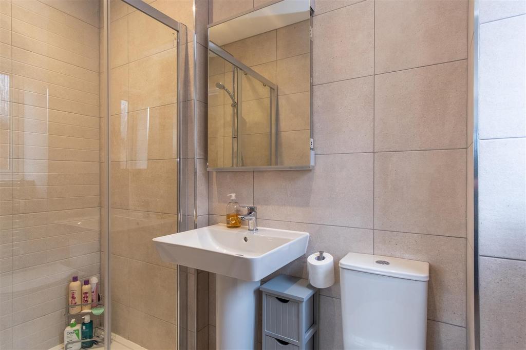 Master Ensuite