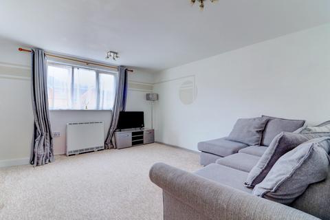 2 bedroom apartment for sale, Princes Gate, Buckinghamshire HP13