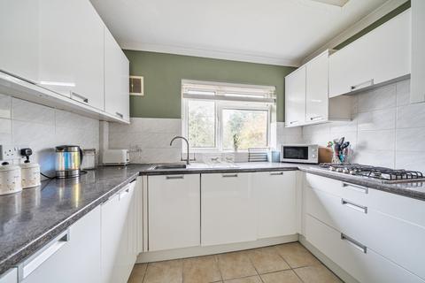 undefined, High Road, Leavesden, Watford