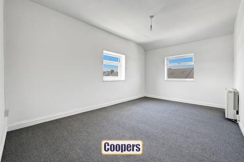 2 bedroom flat to rent, Albany Road, Coventry, CV5