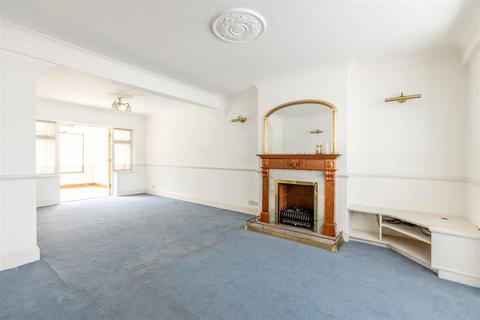 undefined, Gables Close, Datchet