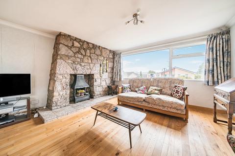 3 bedroom bungalow for sale, Raylaw Avenue, Guilsfield, Welshpool, Powys, SY21