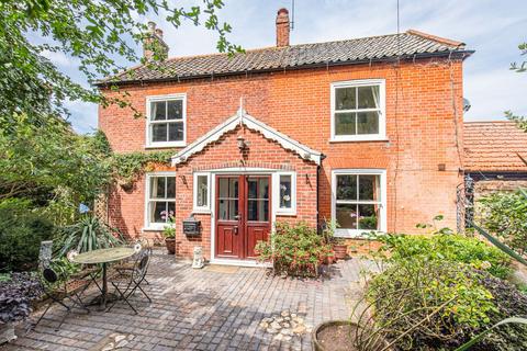 undefined, A Wonderfully Characterful Home in Dilham