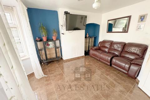26 Fast Pits Road, Birmingham, B25 8NY